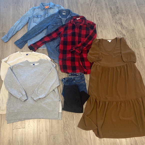 Joe Fresh Tops - Women’s Small/Medium clothing lot